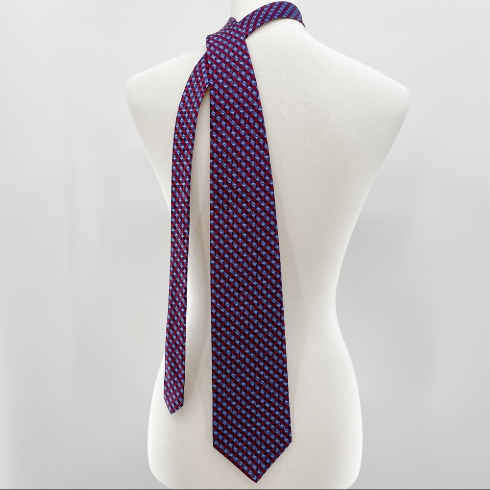 IZOD 100% Silk Tie